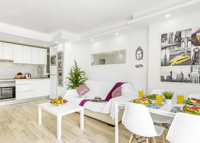 3e. Charming In Americas