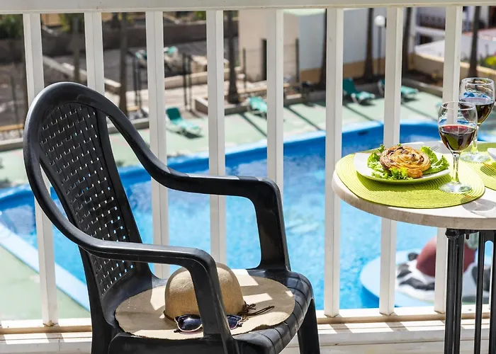 3e. Charming In Americas